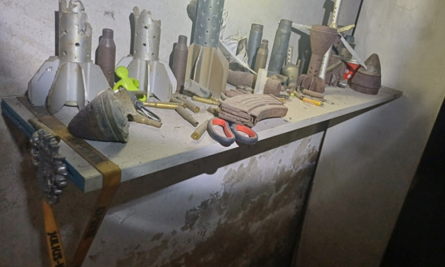 Őrizetbe vett&eacute;k az &ouml;sk&uuml;i robban&aacute;s s&eacute;r&uuml;ltj&eacute;t - Vil&aacute;gh&aacute;bor&uacute;s robban&oacute;testeket tarthatott a h&aacute;zban