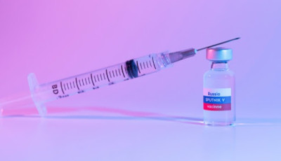 655 darab orosz vakcina &eacute;rkezett Veszpr&eacute;m megy&eacute;be
