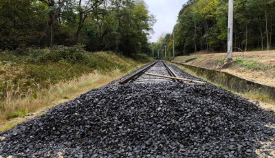 Ny&aacute;rra &uacute;jraindul a vonatforgalom Veszpr&eacute;m &eacute;s Ajka k&ouml;z&ouml;tt