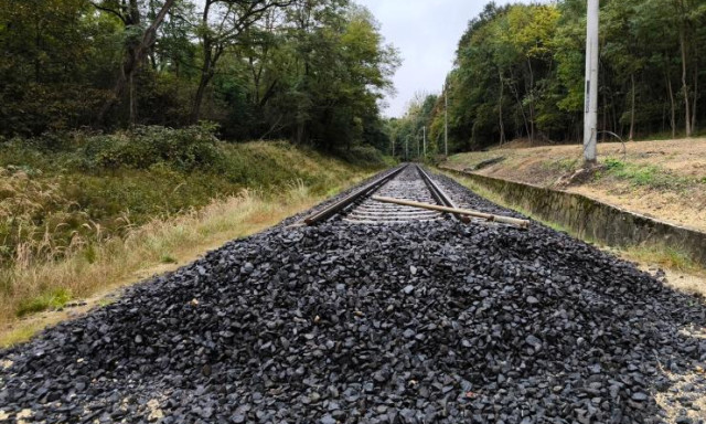 Ny&aacute;rra &uacute;jraindul a vonatforgalom Veszpr&eacute;m &eacute;s Ajka k&ouml;z&ouml;tt