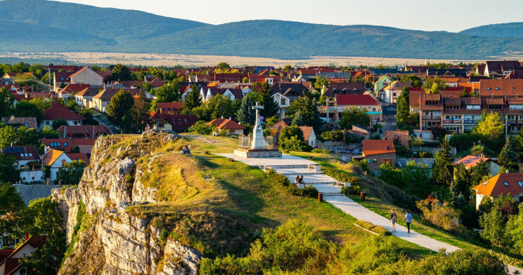 Magyarorsz&aacute;g legdr&aacute;g&aacute;bb megy&eacute;je lett Veszpr&eacute;m