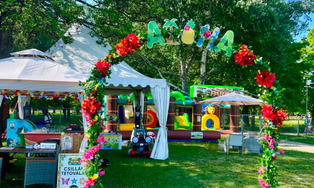 Egy cseppnyi Hawaii - megny&iacute;lt az Aloha Sziget Balatonalm&aacute;diban