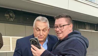 T&ouml;rt&eacute;nelmi katyvasz lett az AI-ra b&iacute;zott aradi v&eacute;rtan&uacute;s csoportk&eacute;pből - A volt Megafonos Szak&aacute;cs Istv&aacute;n m&eacute;gis posztolta