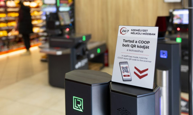 Annyit loptak az első magyar okosboltb&oacute;l, hogy fel kellett venni egy biztons&aacute;giőrt