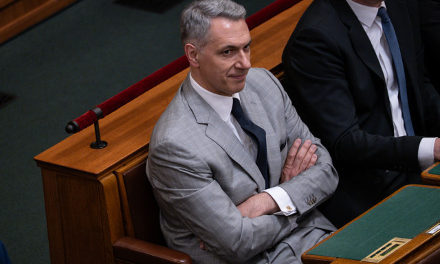 L&aacute;z&aacute;r J&aacute;nos m&aacute;r tavaly elismerte: nem k&eacute;sz&uuml;lt fel a korm&aacute;ny a s&uacute;lyos v&iacute;zhi&aacute;nyra - VIDE&Oacute;