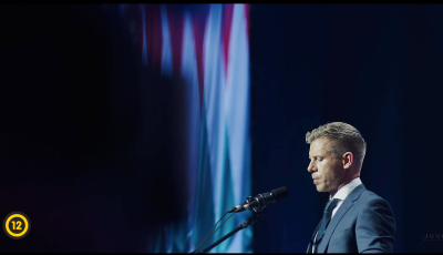 Cs&uuml;t&ouml;rt&ouml;ktől Veszpr&eacute;mben is vet&iacute;tik a Tisza P&aacute;rt vezetőj&eacute;t bemutat&oacute; mozifilmet, a Tavaszi sz&eacute;l - az &eacute;bred&eacute;st