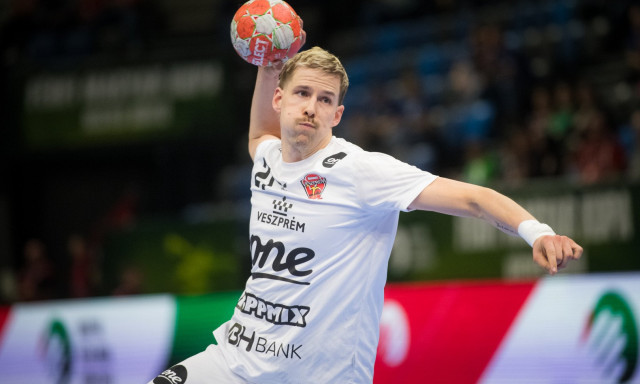 J&ouml;het a d&ouml;ntő a Szeged ellen