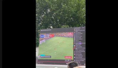 Azt hitt&eacute;k, &eacute;lőben n&eacute;zik a meccset az &oacute;ri&aacute;skivet&iacute;tőn, kider&uuml;lt, hogy csak egy vide&oacute;j&aacute;t&eacute;k megy