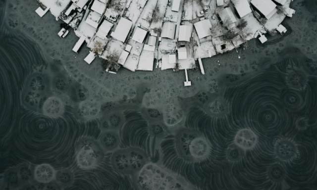 Ritka j&eacute;ggyűrűk rajzolt&aacute;k &aacute;t a Duna egyik mell&eacute;k&aacute;g&aacute;t