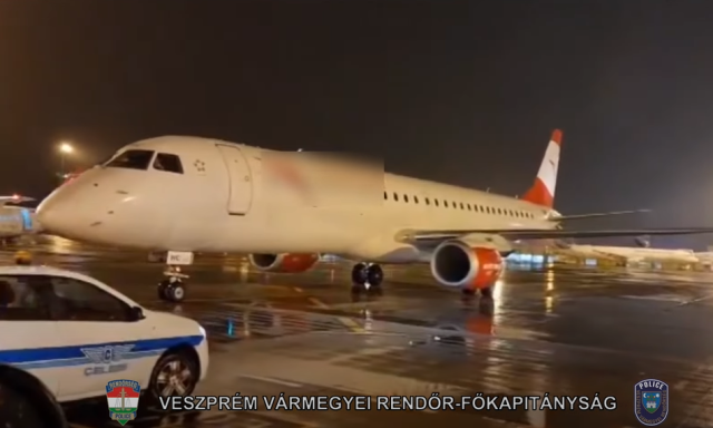Brit hat&oacute;s&aacute;gok sz&aacute;ll&iacute;tott&aacute;k haza a szexu&aacute;lis erőszak miatt k&ouml;r&ouml;z&ouml;tt p&aacute;pai f&eacute;rfit