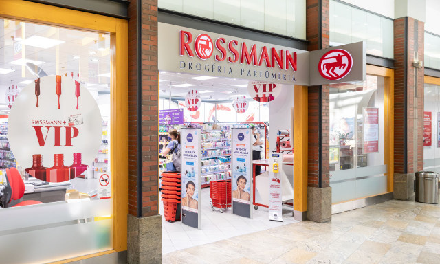 &Eacute;rkeznek a bejelent&eacute;sek: A Rossmann &uuml;zletek m&aacute;r biztosan nem nyitnak ki december 24-&eacute;n