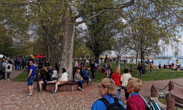 Ism&eacute;t megrendezik Balatonalm&aacute;diban a Piknik a parton esem&eacute;nyt