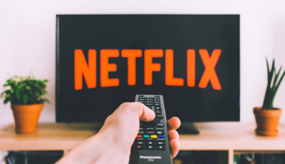 Ezeken a t&eacute;v&eacute;ken v&aacute;lik el&eacute;rhetetlenn&eacute; a Netflix