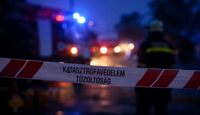 Robban&aacute;s t&ouml;rt&eacute;nt egy &ouml;sk&uuml;i h&aacute;zban - Akkora erejű volt, hogy kiszakadtak a ny&iacute;l&aacute;sz&aacute;r&oacute;k