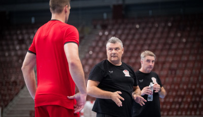 Győzelemmel mutatkozott be Xavi Pascual a Veszpr&eacute;m kispadj&aacute;n