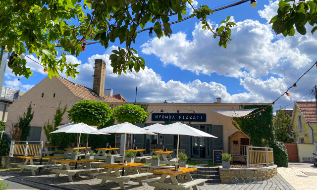 F&eacute;l&aacute;ron ehet&uuml;nk n&aacute;polyi pizz&aacute;t Veszpr&eacute;mben is - Ezek a helyek csatlakoztak a N&aacute;polyi Pizz&eacute;ri&aacute;k &Eacute;jszak&aacute;j&aacute;hoz