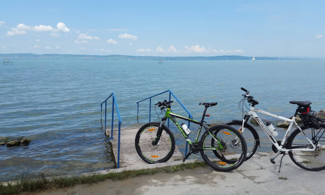 J&oacute; h&iacute;r a bicikliseknek: hamarosan &uacute;jra lehet a szentkir&aacute;lyi-balatonalm&aacute;di utat haszn&aacute;lni