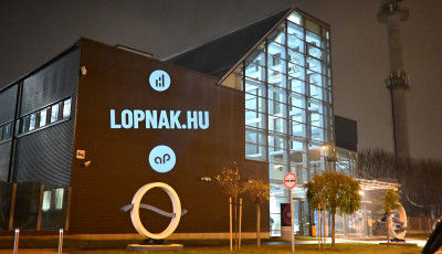 "Lopnak" - &uuml;zent&eacute;k a korrupci&oacute;ellenes vil&aacute;gnapon