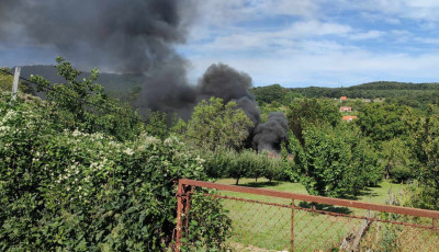 Kigyulladt egy nyaral&oacute; Balatonf&uuml;reden