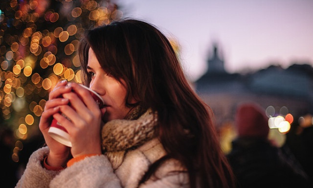 Ir&aacute;ny az &Oacute;v&aacute;ros t&eacute;r - Hamarosan startol az Adventi V&aacute;s&aacute;r