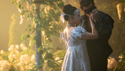 Janu&aacute;r v&eacute;g&eacute;n &eacute;rkezik a Bridgerton 4. &eacute;vada a Netflixre