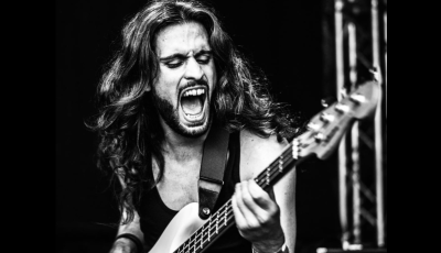 25 &eacute;vesen elhunyt a Moszkvat&eacute;r veszpr&eacute;mi sz&uuml;let&eacute;sű basszusgit&aacute;rosa