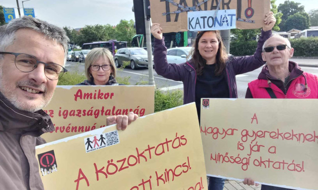 Jubileumi zebraszerd&aacute;t tartottak Veszpr&eacute;mben - GAL&Eacute;RIA