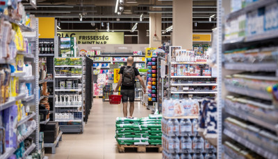 14 &uacute;j &eacute;lelmiszerrel eg&eacute;sz&iacute;tik ki a j&ouml;vő febru&aacute;rig meghosszabb&iacute;tott &aacute;rr&eacute;sstopot