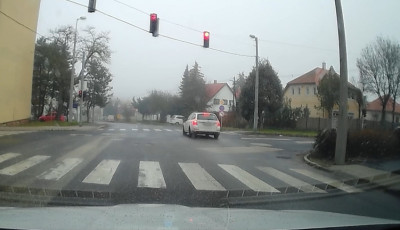 Volt kap&aacute;s bőven - &uacute;j&eacute;vi k&ouml;zleked&eacute;si akci&oacute;t tartottak Veszpr&eacute;m t&eacute;rs&eacute;g&eacute;ben