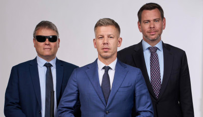 Vit&eacute;zy D&aacute;vid lesz a k&ouml;zleked&eacute;si miniszter, a TISZA vak k&eacute;pviselője is miniszt&eacute;riumot kap