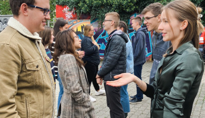 Fiatalok figyelem! Veszpr&eacute;m j&ouml;vője n&aacute;latok, november 8-&aacute;n j&ouml;n a ReYouth Nyit&oacute;esem&eacute;nye!