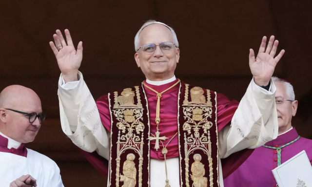 Rihanna, Chalamet&hellip; &eacute;s a p&aacute;pa - A Vogue szerint Le&oacute; p&aacute;pa az egyik legjobban &ouml;lt&ouml;z&ouml;tt ember