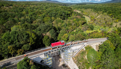 Sikeres pr&oacute;baterhel&eacute;s a Bakonyban - Hamarosan teljes vonalon k&ouml;zlekednek a vonatok Veszpr&eacute;m &eacute;s Győr k&ouml;z&ouml;tt