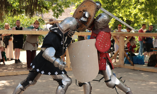 B&aacute;ny&aacute;ssz&aacute;tok elő h&eacute;tv&eacute;g&eacute;re a p&aacute;nc&eacute;ljaitokat, k&ouml;z&eacute;pkori j&aacute;t&eacute;kok lesznek Veszpr&eacute;mben - VIDE&Oacute;