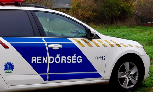 Eltilt&aacute;s hat&aacute;lya alatt indult &uacute;tnak a sofőr, r&aacute;ad&aacute;sul ittasan &ndash; megint elfogt&aacute;k a rendőr&ouml;k