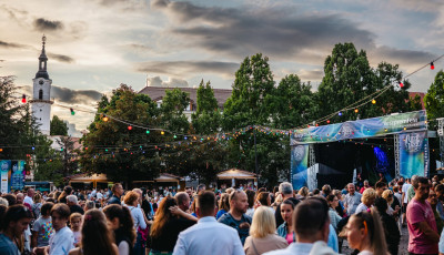 10 nap, 30 bor&aacute;sz, 30 koncert &ndash; J&ouml;n a Roz&eacute;, Rizling &eacute;s Jazz Napok