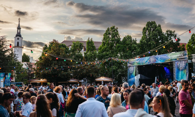 10 nap, 30 bor&aacute;sz, 30 koncert &ndash; J&ouml;n a Roz&eacute;, Rizling &eacute;s Jazz Napok