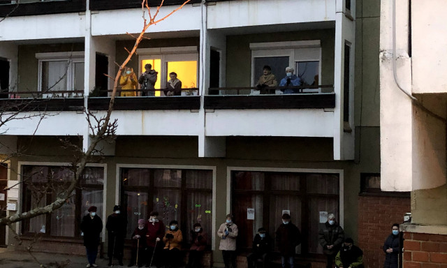 Tov&aacute;bb folytat&oacute;dik Veszpr&eacute;mben a Petőfi Sz&iacute;nh&aacute;z programsorozata