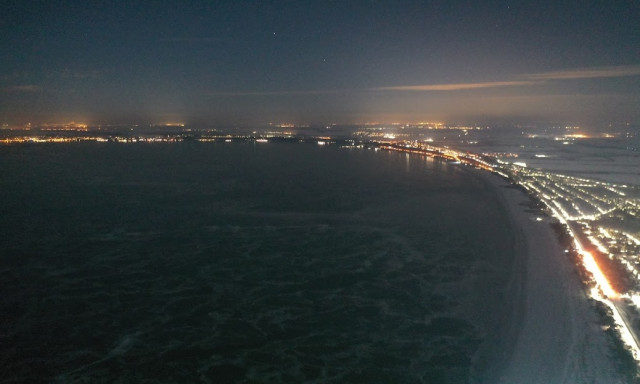 9 &eacute;v ut&aacute;n &uacute;jra befagyott a Balaton - L&aacute;tv&aacute;nyos l&eacute;gifelv&eacute;teleken a j&eacute;gtakar&oacute;