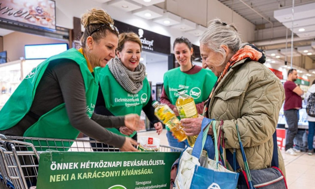 T&ouml;bb mint 270 tonna adom&aacute;ny gyűlt &ouml;ssze - Veszpr&eacute;m megye is az &eacute;len volt