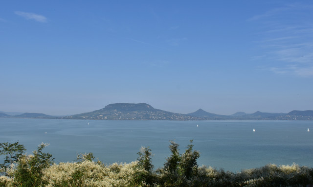 M&aacute;ris 25 felett - Egyre melegebb a Balaton vize
