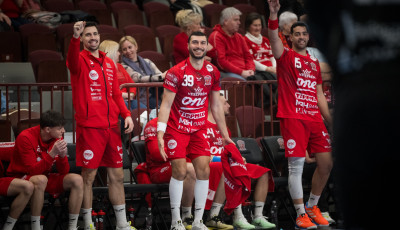 Ma este a Magyar Kup&aacute;ban l&eacute;p p&aacute;ly&aacute;ra a Veszpr&eacute;m