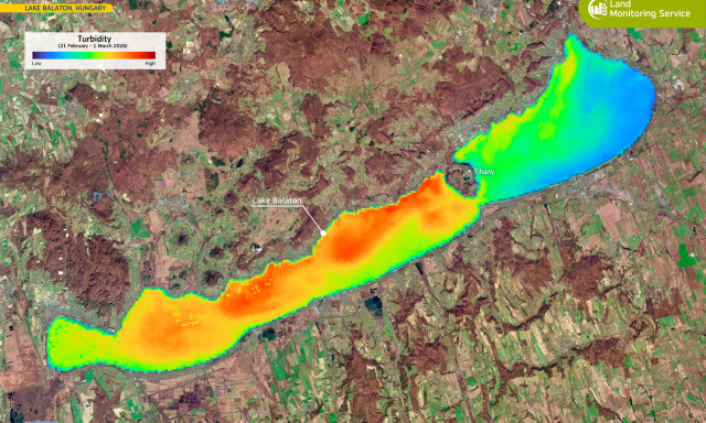 &Iacute;gy rajzol&oacute;dik ki az űrből a Balaton tisztas&aacute;ga