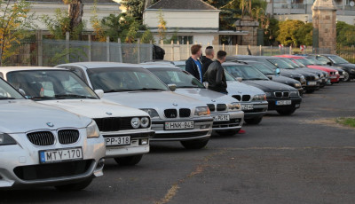 BMW-s felvonul&aacute;s Veszpr&eacute;mben - &Eacute;jszakai tal&aacute;lkoz&oacute; &eacute;s aut&oacute;s menet lesz szombaton