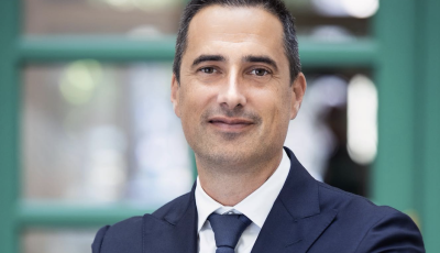 V&eacute;get &eacute;r egy korszak - Visszavonul a politik&aacute;t&oacute;l Ov&aacute;di P&eacute;ter