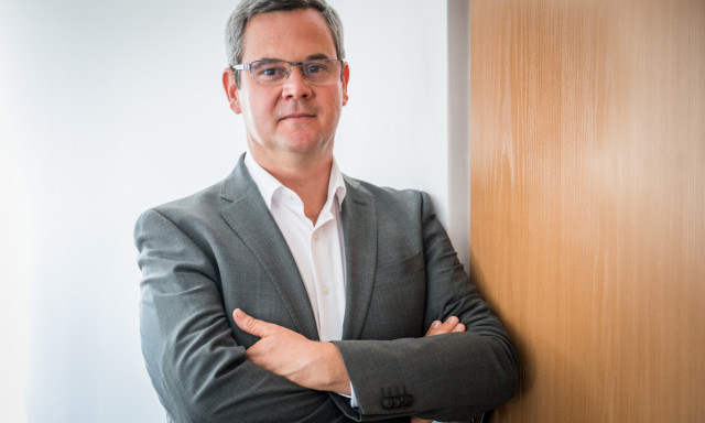 &bdquo;Hol a 8 milli&aacute;rd? Any&aacute;dban!&rdquo; &ndash; &Iacute;gy reag&aacute;lt egy j&aacute;r&oacute;kelő k&eacute;rd&eacute;s&eacute;re Tak&aacute;cs P&eacute;ter - VIDE&Oacute;