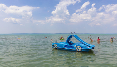 Meghalt egy 15 &eacute;ves fi&uacute; &eacute;s egy 57 &eacute;ves f&eacute;rfi is cs&uuml;t&ouml;rt&ouml;k&ouml;n a Balatonban