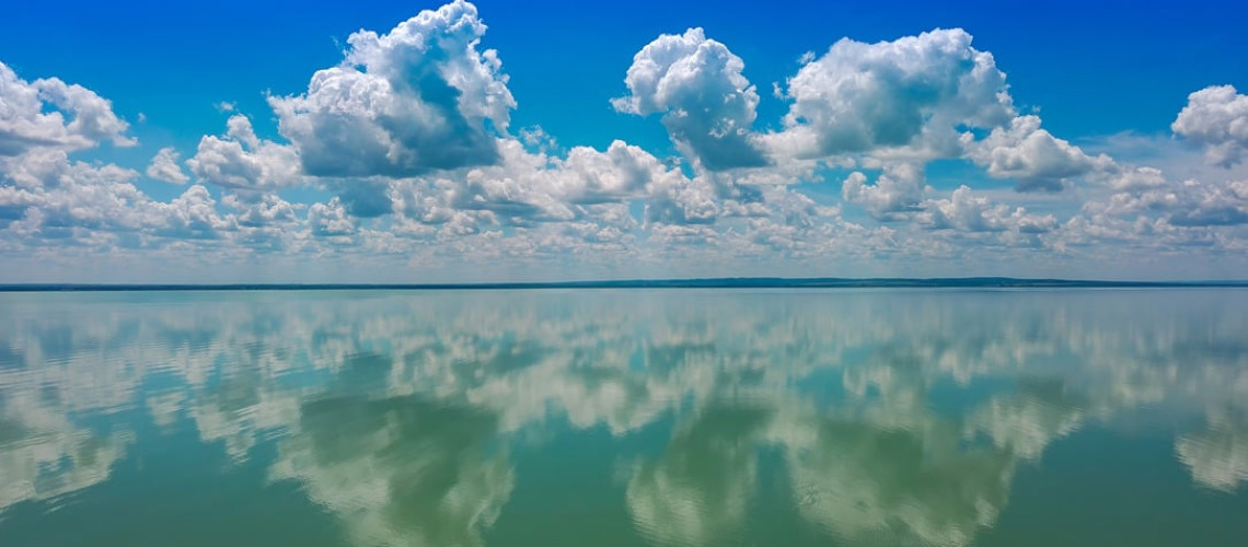 T&uuml;k&ouml;r Balaton - Teljes volt a nyugalom a magyar tenger viz&eacute;n