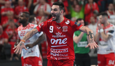 Nincs idő pihenni, holnap m&aacute;r Tatab&aacute;ny&aacute;n j&aacute;tszik a Veszpr&eacute;m