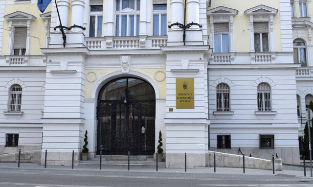 Az MCC &eacute;s a Sz&aacute;zadv&eacute;g kor&aacute;bbi - ifj&uacute;s&aacute;gkutat&aacute;si adatokat elt&uuml;ntető - vezető kutat&oacute;i kaptak helyet a KSH Orsz&aacute;gos Statisztikai Tan&aacute;cs&aacute;ban